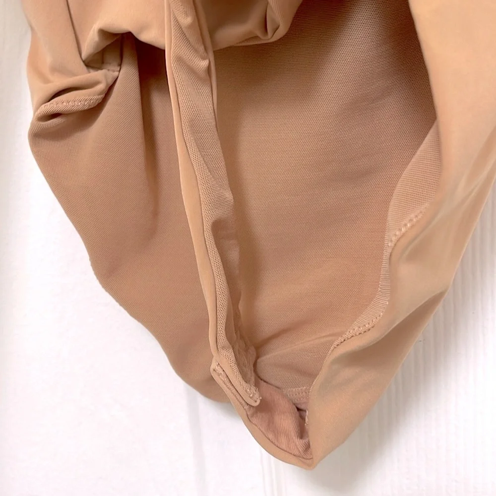 SKIMS Contour Lift Straight Neck Bodysuit